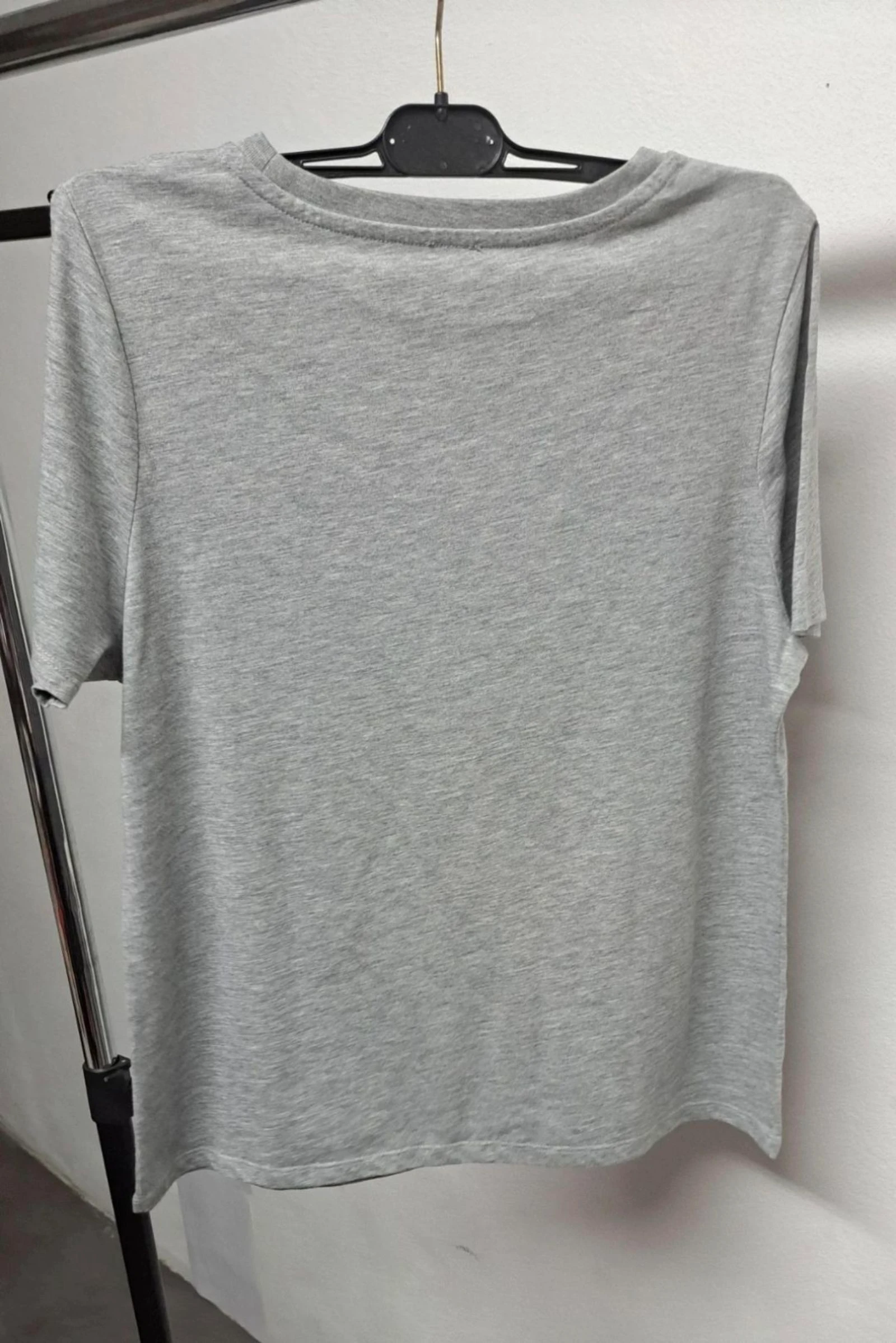 T-shirt cinzenta senhora. – photo 5
